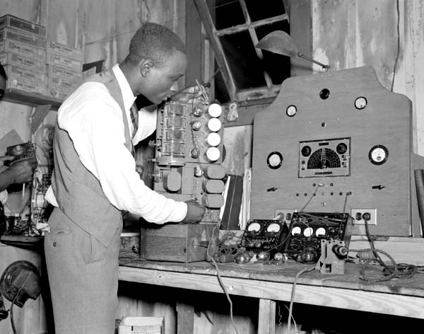 Radio student in New Orleans 1937